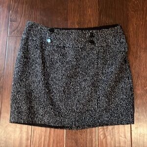 The Limited. Tweed skirt. Black and white. Size 6.